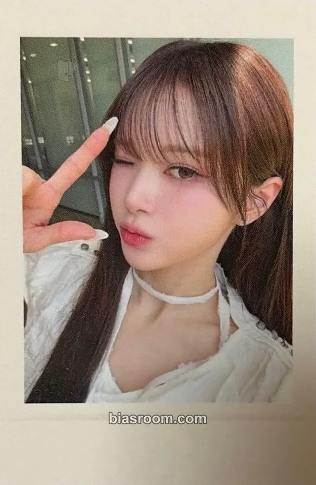 Mayu LOVE&POP pt.1 Photocard - tripleS - tripleS K-pop photocard