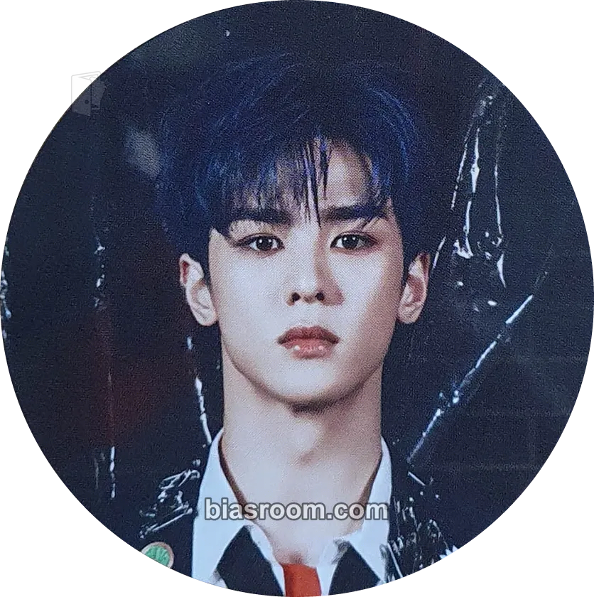 Kun Awaken The World Photocard - WayV - WayV K-pop photocard