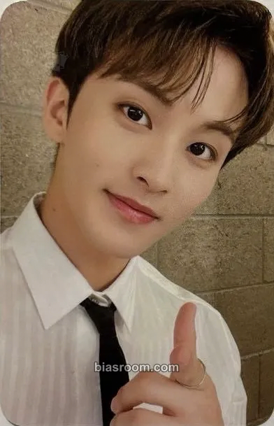Mark 2023 Season’s Greetings Photocard - NCT DREAM - NCT DREAM K-pop photocard