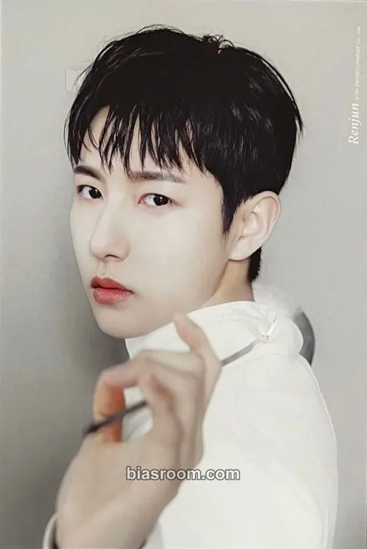 Renjun 2023 Season’s Greetings Photocard - NCT DREAM - NCT DREAM K-pop photocard