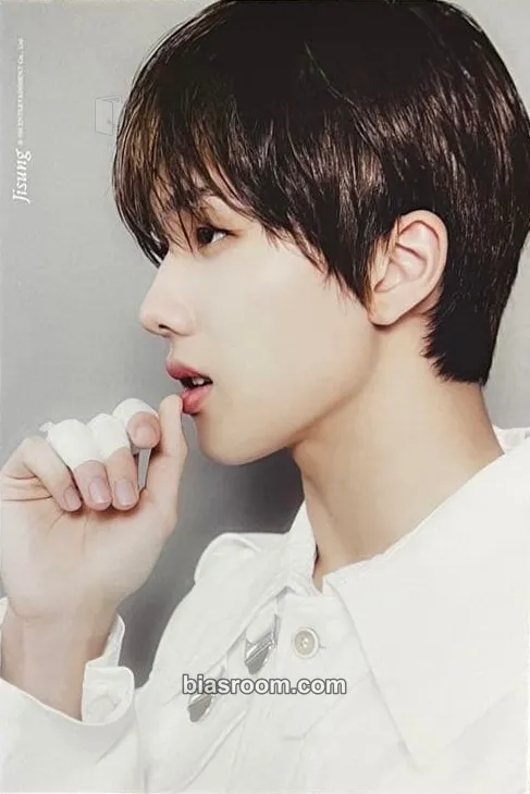 Jisung 2023 Season’s Greetings Photocard - NCT DREAM - NCT DREAM K-pop photocard
