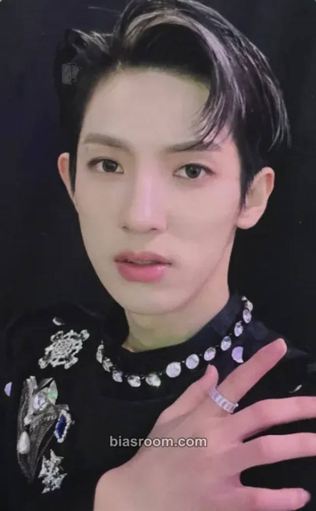 Siwoo BLANK2Y K2Y I: CONFIDENCE [Thumbs Up] K-pop photocard