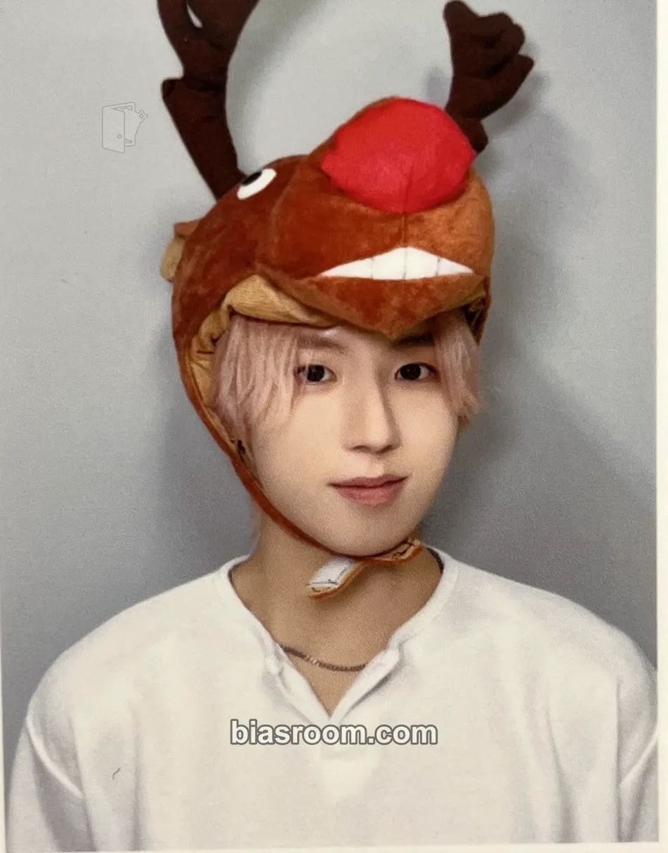 Geonu I luv you Merry Christmas Photocard - JustB - JustB K-pop photocard