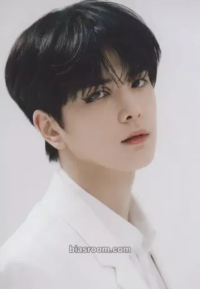 THE BOYZ - Younghoon - She's the Boss Album jpfc (japan fanclub) purchase benefit photo print
