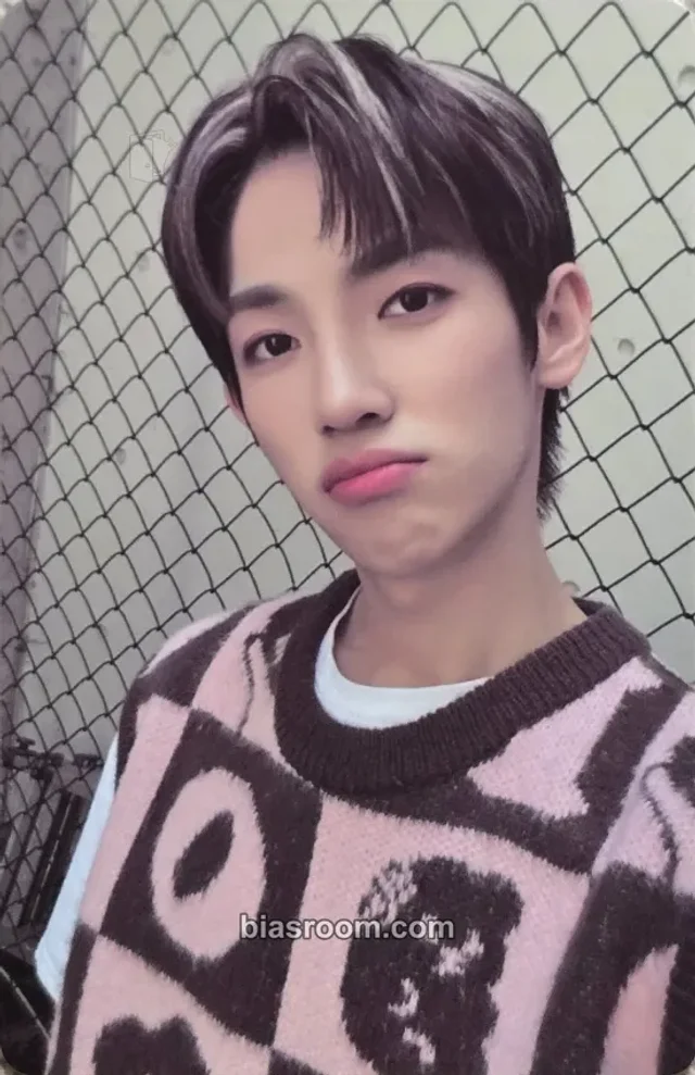 Siwoo BLANK2Y K2Y I: CONFIDENCE [Thumbs Up] K-pop photocard