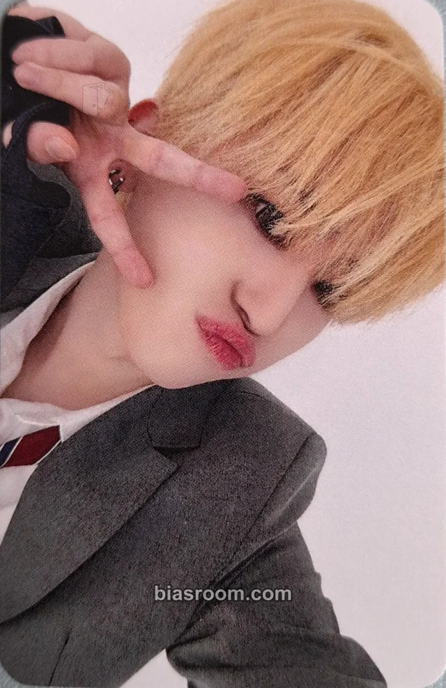 Nchive - E.aN - Never Give Up Album A version album photocard ever music album