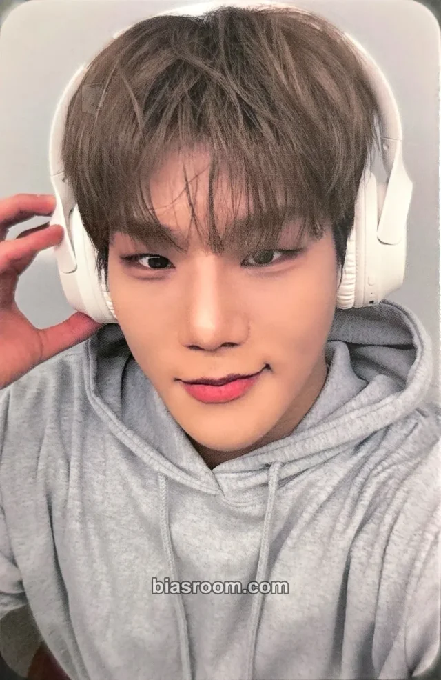 DKB - Junseo - Emotion Album fansign beatroad round 6