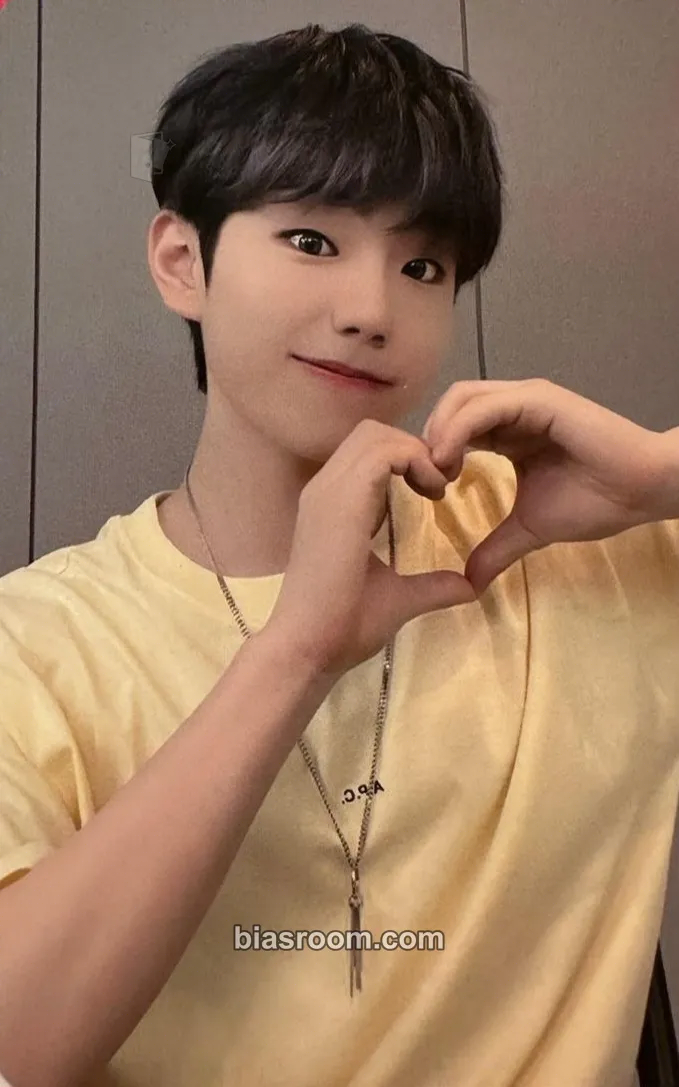 Wonjun ROAR Photocard - E’LAST - E’LAST K-pop photocard