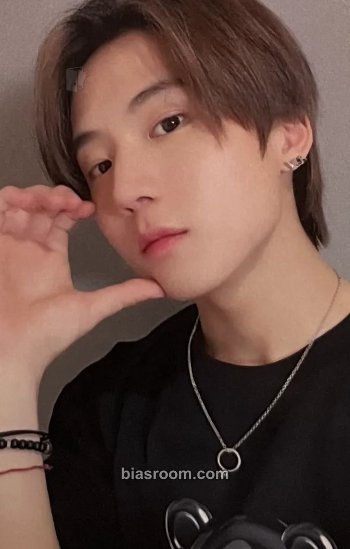 Geonu JUST B POP UP SHOP JAPAN Photocard - JustB - JustB K-pop photocard