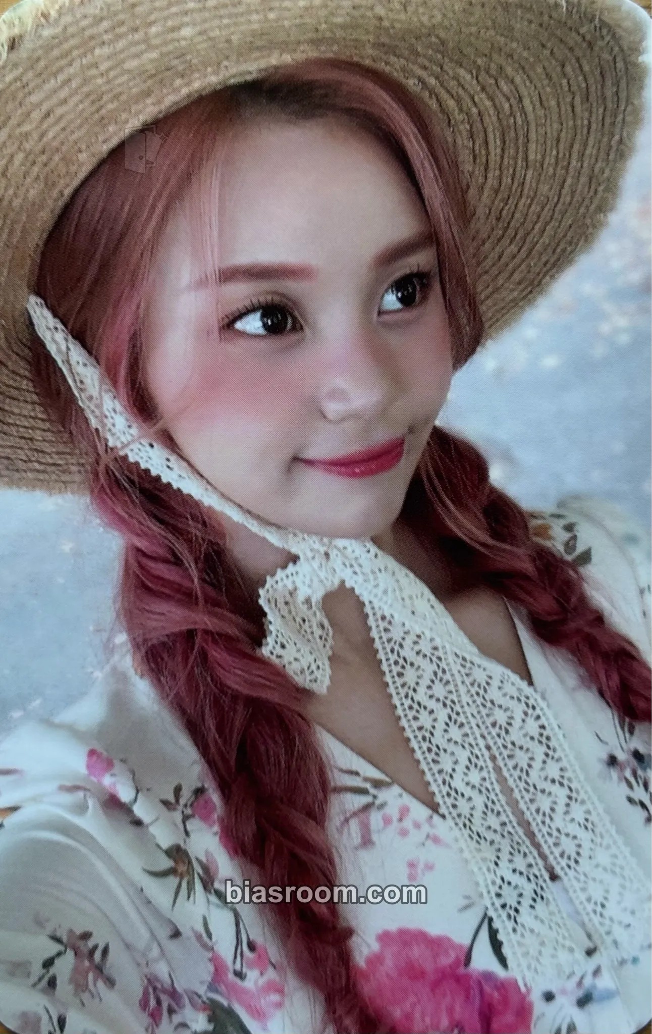 Umji A Vivacious Girls Club 2023 Season's Greetings Photocard - VIVIZ - VIVIZ K-pop photocard