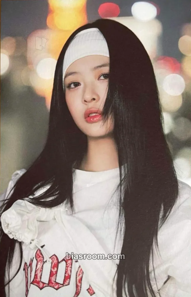 NewJeans - Hanni - Bunnies Camp Tokyo Dome - The Second Fanmeeting Event postcard postcard set premium kit