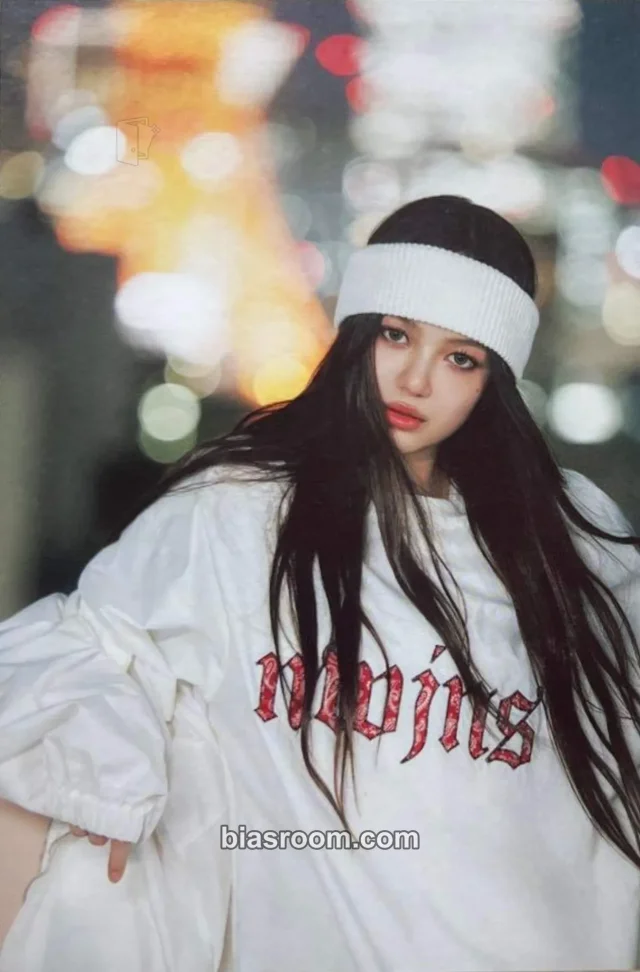 NewJeans - Danielle - Bunnies Camp Tokyo Dome - The Second Fanmeeting Event postcard postcard set premium kit