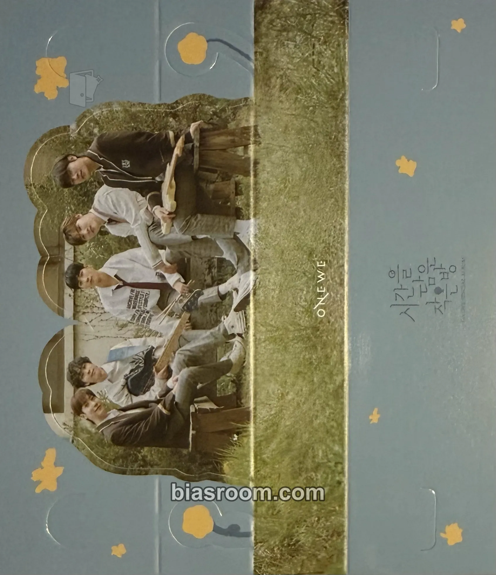 Timeless (or A Small Room Full of Time) Photocard - ONEWE - ONEWE K-pop photocard
