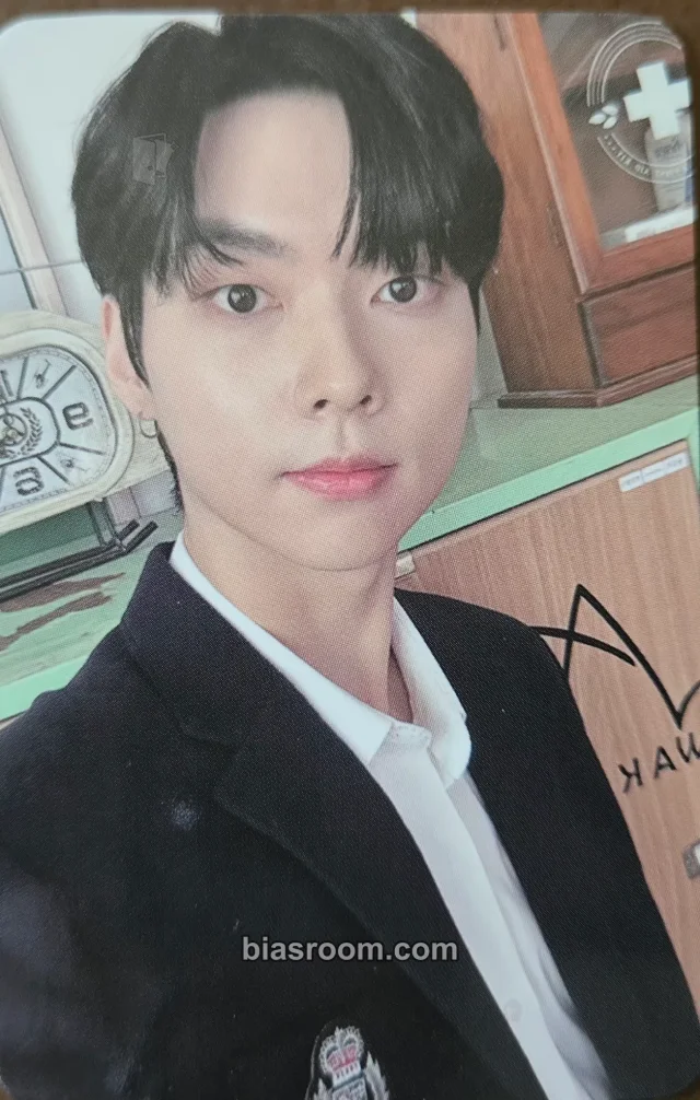 WAKER - Leo - Mission of School Album days version album photocard