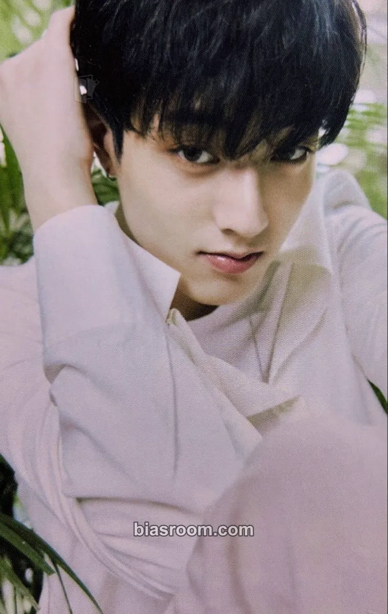 Haruto THE FIRST STEP: CHAPTER THREE Photocard - TREASURE - TREASURE K-pop photocard