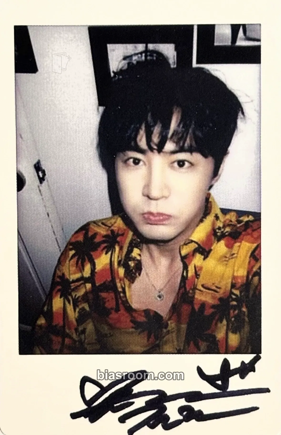 Junjin Heart Photocard - Shinhwa - Shinhwa K-pop photocard