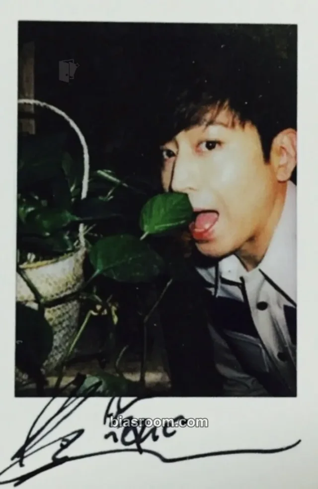 Shinhwa - Eric - Heart Album album photocard polaroid