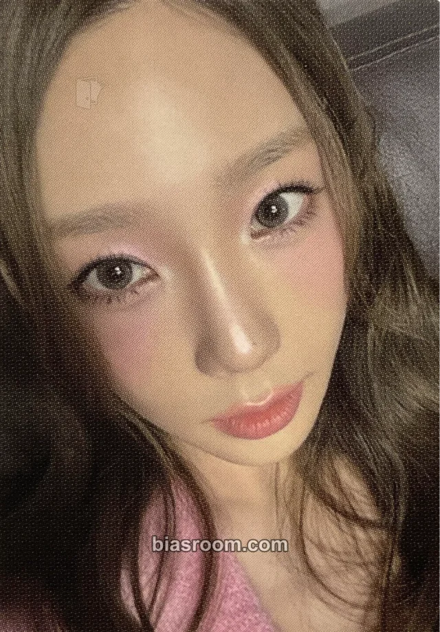 Girls' Generation - Taeyeon - SMTOWN 2025: THE CULTURE, THE FUTURE Album time capsule version album photocard mini photocard