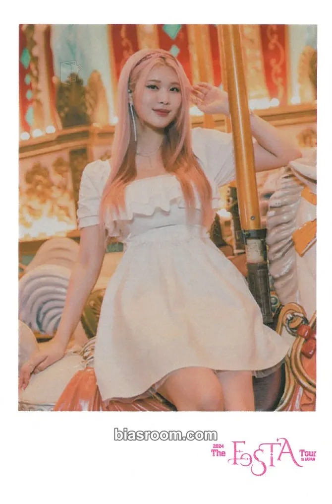 Swan 2023 'FESTA' Tour Photocard - PURPLE KISS - PURPLE KISS K-pop photocard
