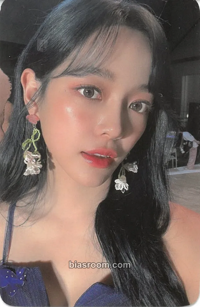 Sejeong Door Photocard - Kim Se-jeong - Kim Se-jeong K-pop photocard