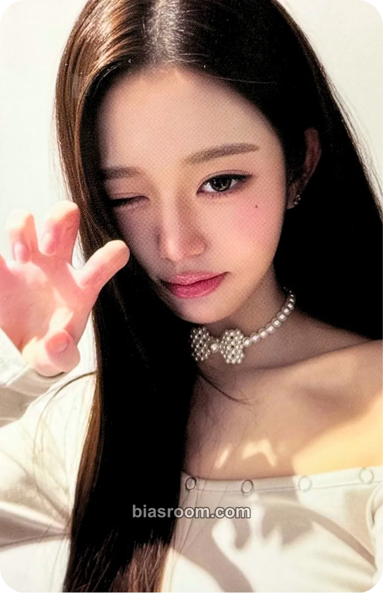 Wonyoung REVIVE+ Photocard - IVE - IVE K-pop photocard