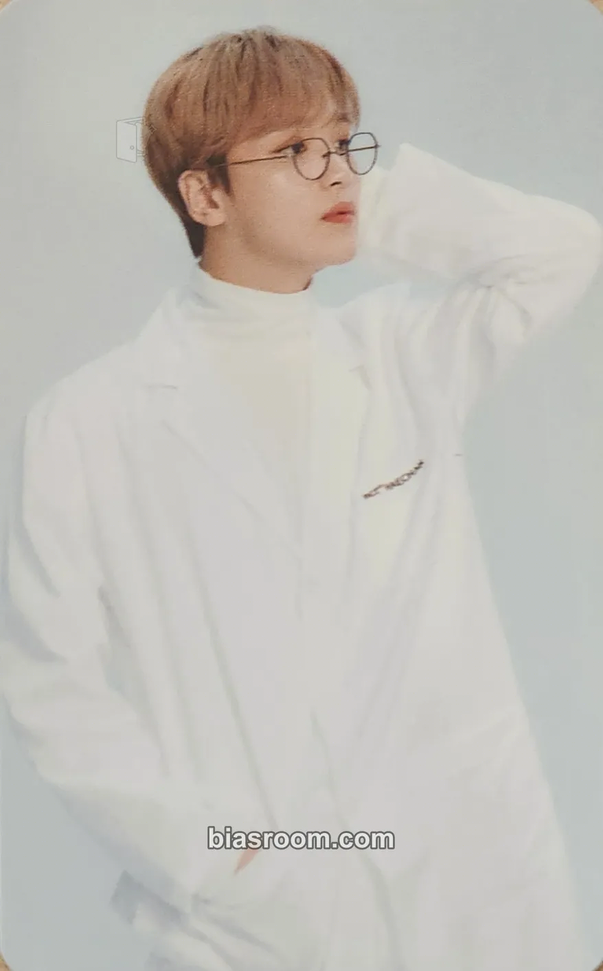Haechan 2020 Season’s Greetings Photocard - NCT 127 - NCT 127 K-pop photocard