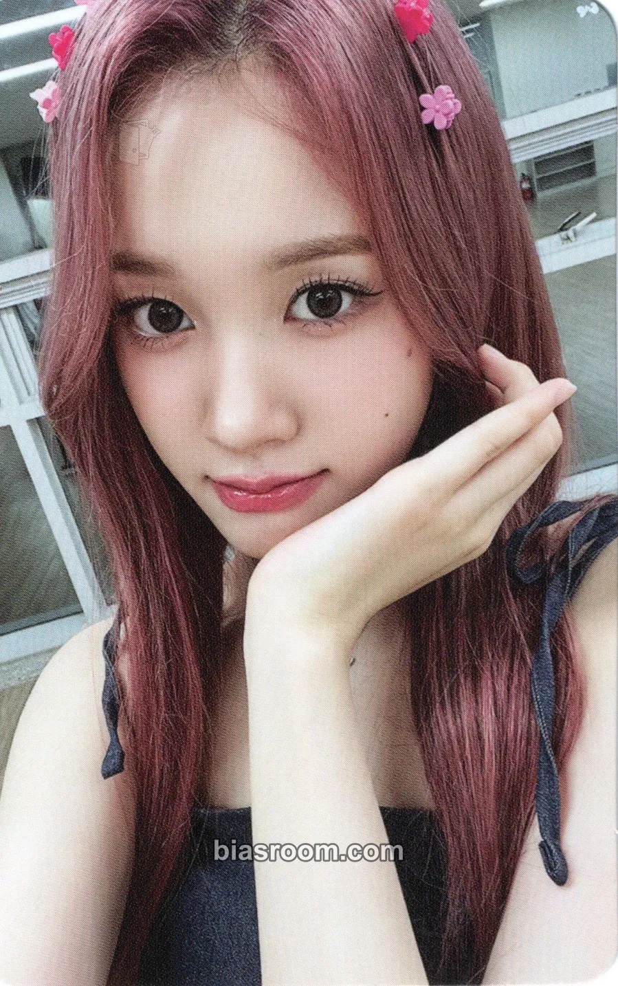 J Metamorphic Photocard - STAYC - STAYC K-pop photocard