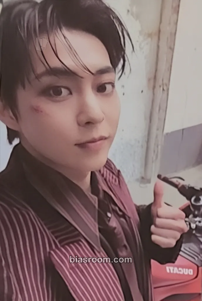 Xiumin EXO × KNIGHT Magazine Photocard - EXO - EXO K-pop photocard