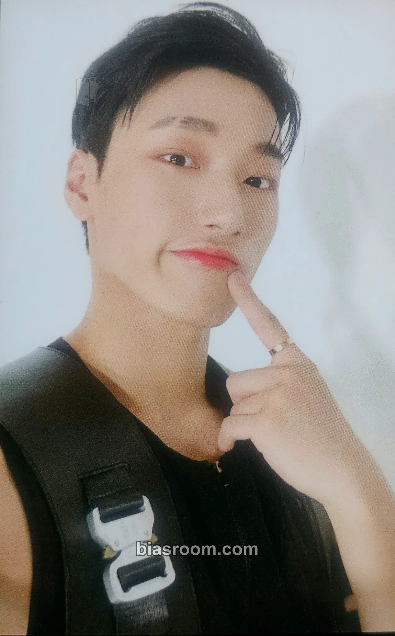 San The Fellowship : Break The Wall World Tour 2022 - 2023 Photocard - ATEEZ - ATEEZ K-pop photocard