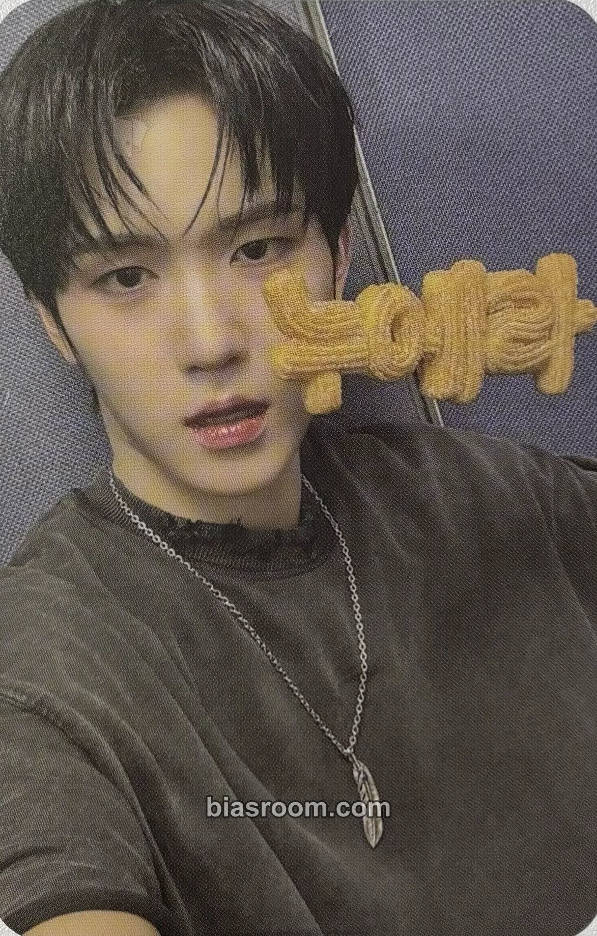 Gihyeon Chapter: New is Now Photocard - NouerA - NouerA K-pop photocard