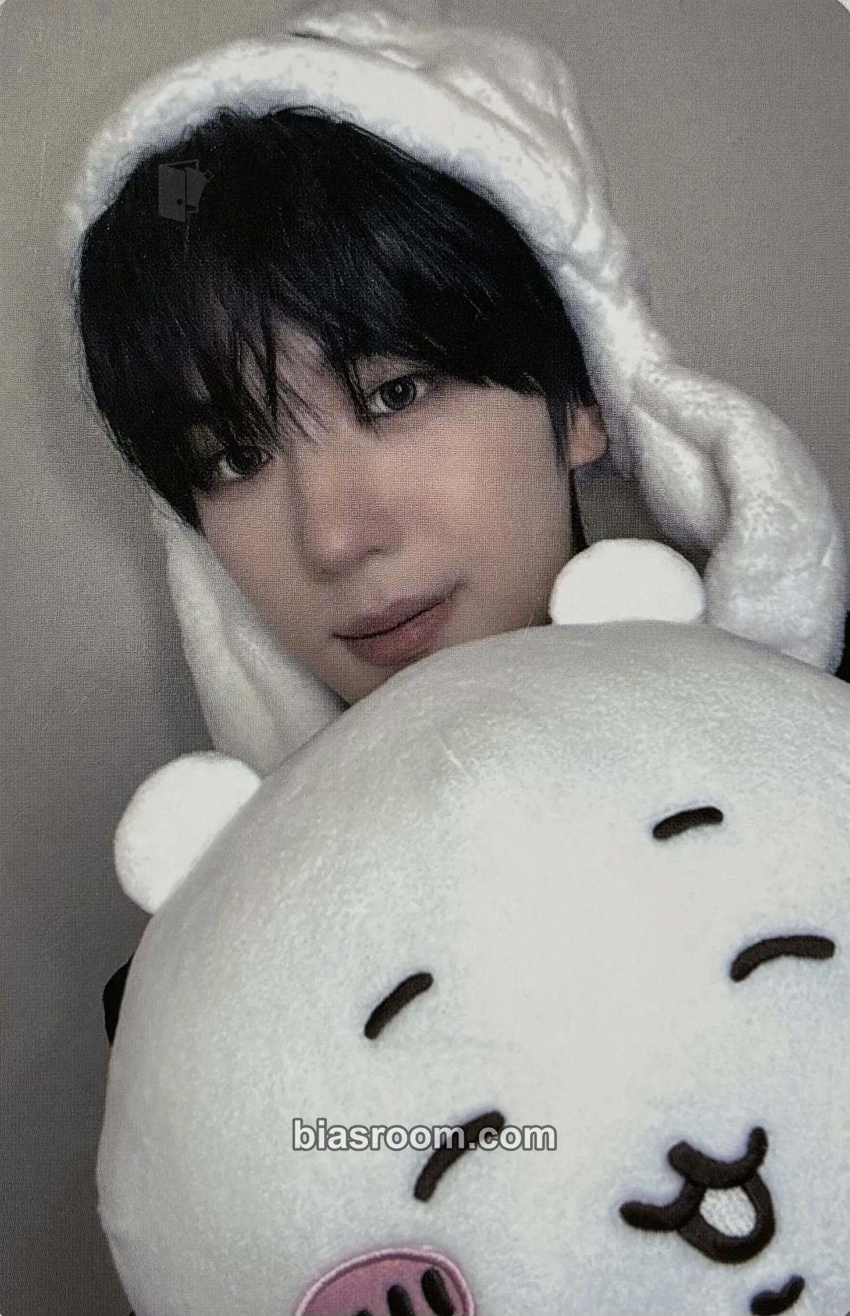 Gihyeon Chapter: New is Now Photocard - NouerA - NouerA K-pop photocard