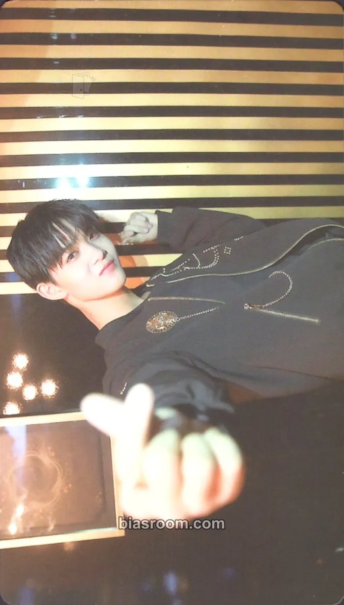 Jinyoung 0+1=1 (I Promise You) Photocard - Wanna One - Wanna One K-pop photocard