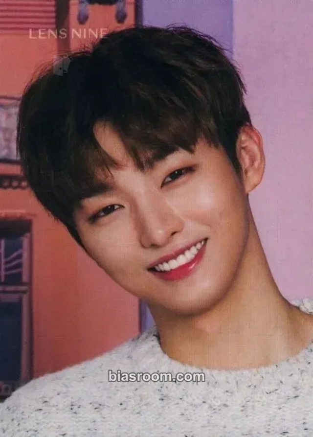 Wanna One - Jisung - LENS NINE Other puzzle card trading card