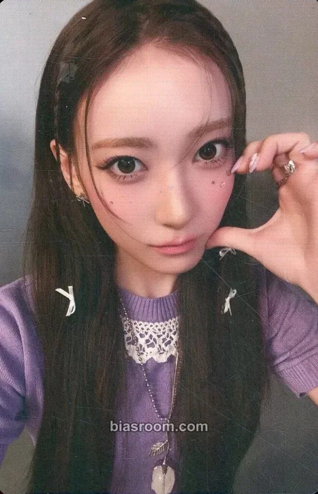 IS:SUE - Rin - QUARTET Album album photocard limited edition B version