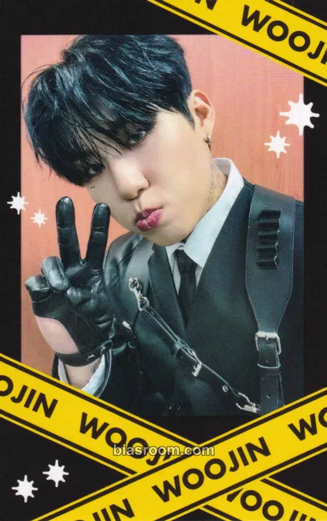 AB6IX - Woojin - SAVIOR Album tower records japan pop-up store trading card
