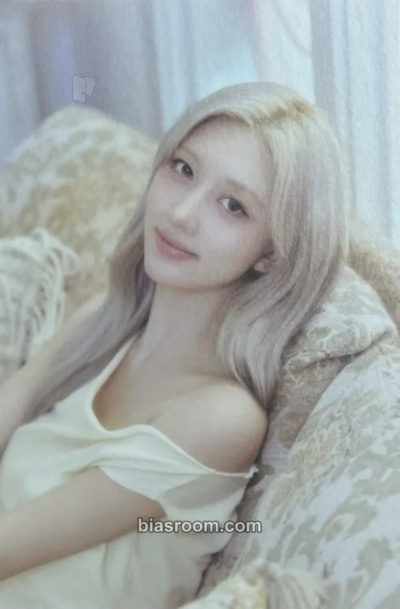 Gaeul IVE The 2nd World Tour <SHOW WHAT I AM> Photocard - IVE - IVE K-pop photocard