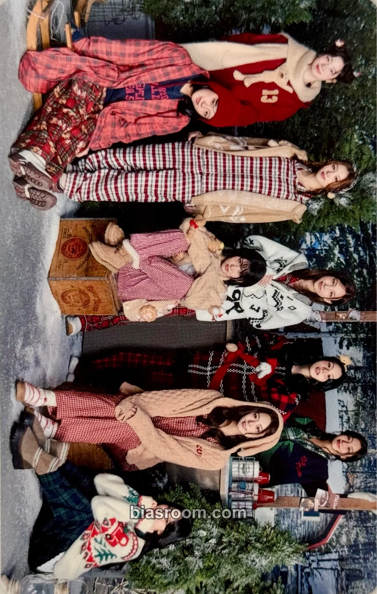 2025 JYP JAPAN POP-UP "Holiday Morning" Photocard - TWICE - TWICE K-pop photocard