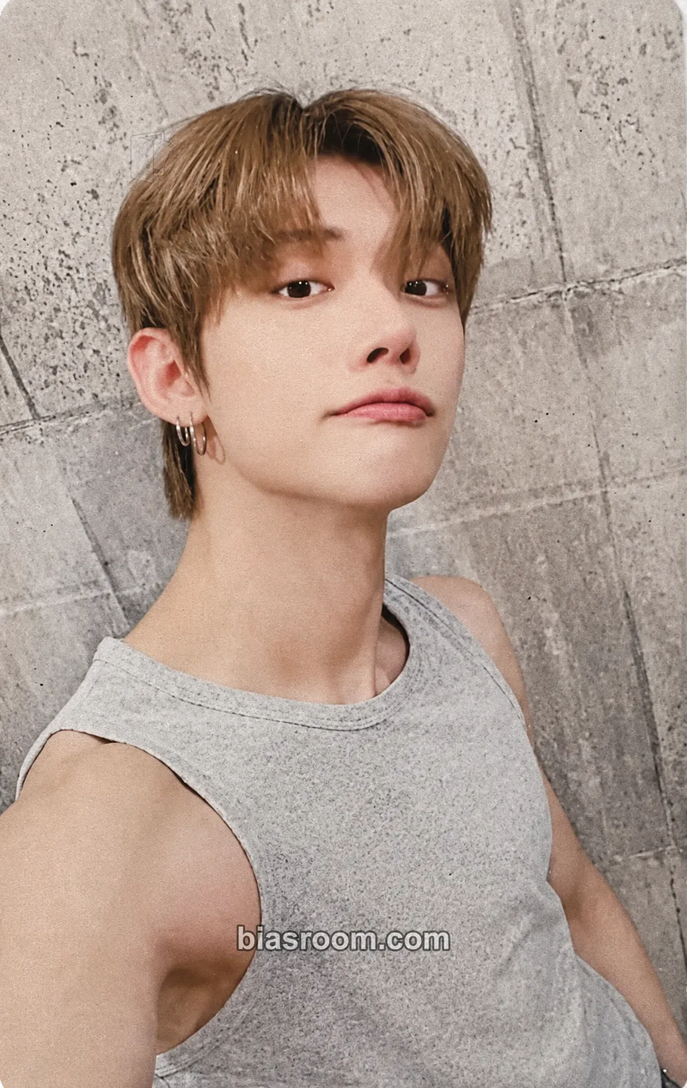 Yeonjun 7TH YEAR: A Moment of Stillness in the Thorns Photocard - TOMORROW X TOGETHER - TOMORROW X TOGETHER K-pop photocard