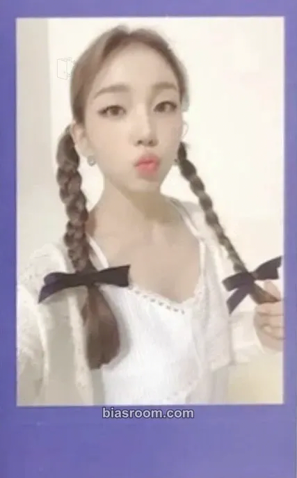 Baek A Yeon Observe Photocard - Baek A Yeon K-pop photocard
