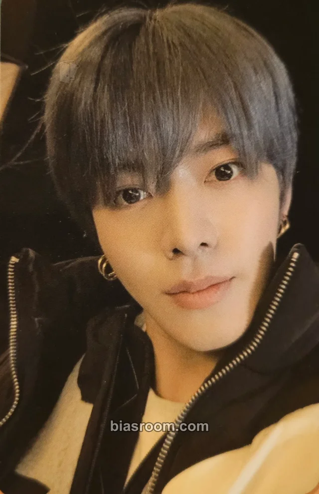 NCT - Yuta - NCT 2020 Resonance Pt.2 Album withfans / yizhiyu (yzy) fansign