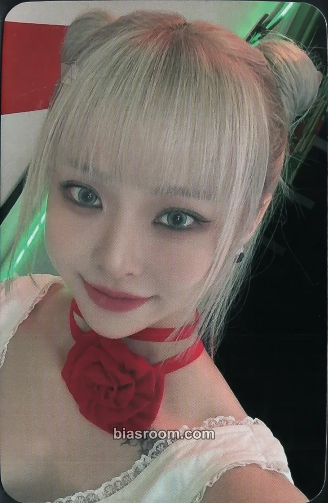 Loossemble - ViVi - Up_Link Station Event fromm store photocard set