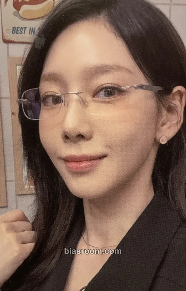 Girls' Generation - Taeyeon - 18th Anniversary MD Other coaster merch photocard
