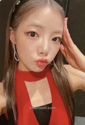 Na Goeun KCON: 2023 Japan Photocard - PURPLE KISS - PURPLE KISS K-pop photocard
