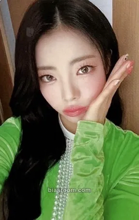 Na Goeun Geekyland Photocard - PURPLE KISS - PURPLE KISS K-pop photocard