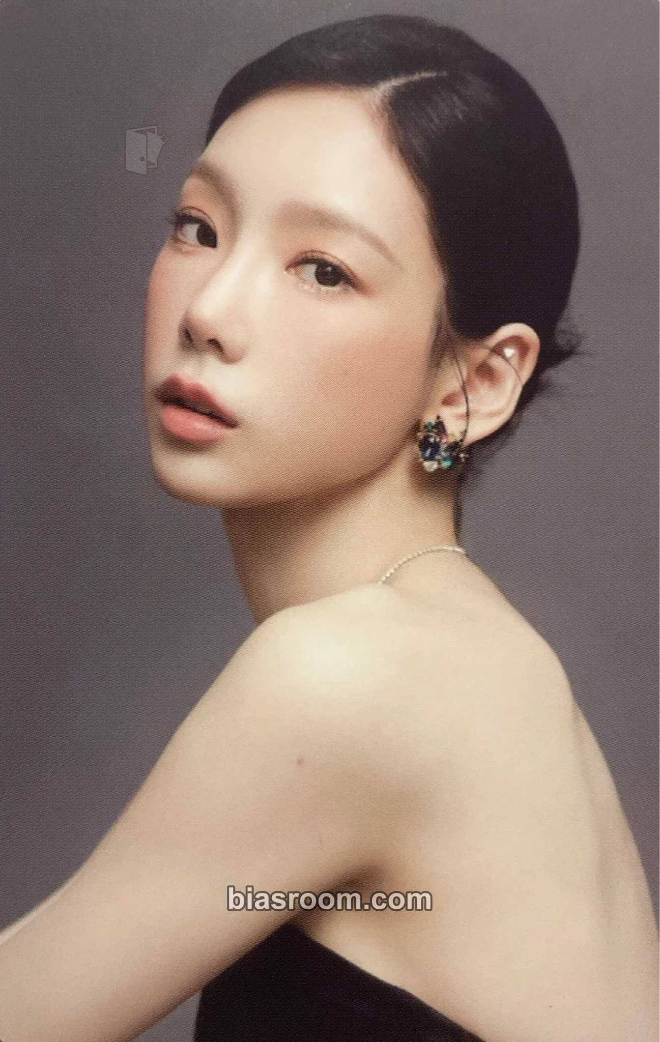 Taeyeon Season's Greetings 2024 Photocard - Girls' Generation - Girls' Generation K-pop photocard