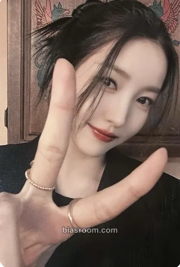 Sowon 2023 Season's Greetings '四季(사계)' Photocard - Kim So Won - Kim So Won K-pop photocard