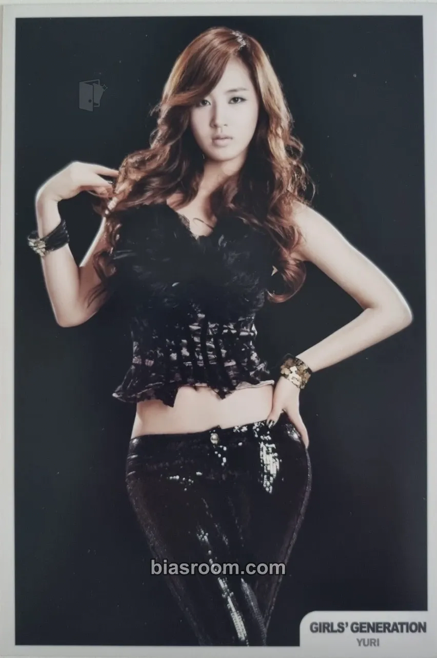 Yuri Run Devil Run Photocard - Girls' Generation - Girls' Generation K-pop photocard