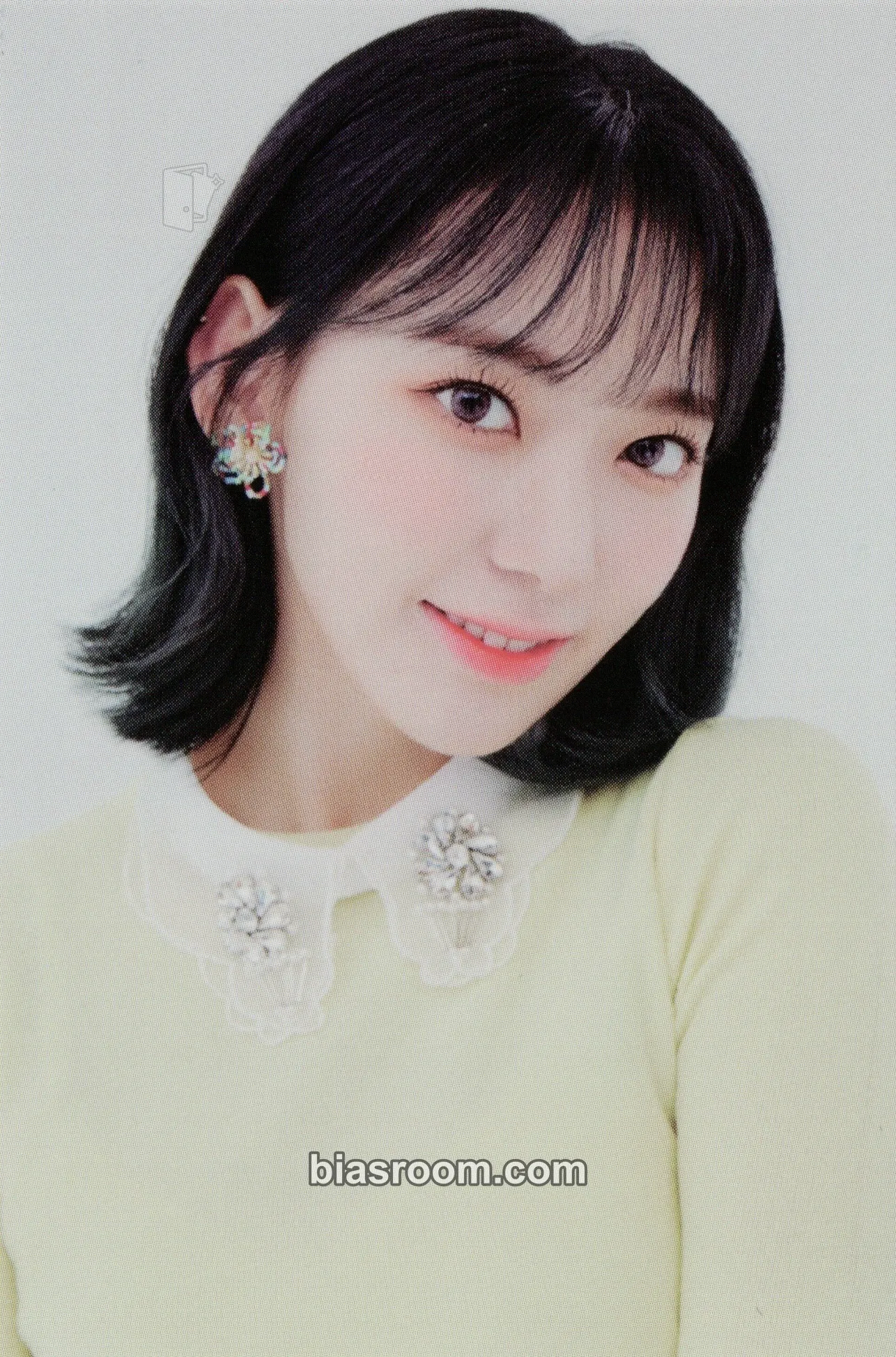 Sakura ONEIRIC THEATER Photocard - IZ*ONE - IZ*ONE K-pop photocard