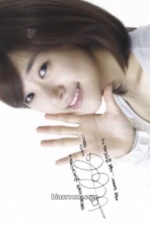 Tiffany Goobne Chicken Collab Photocard - Girls' Generation - Girls' Generation K-pop photocard