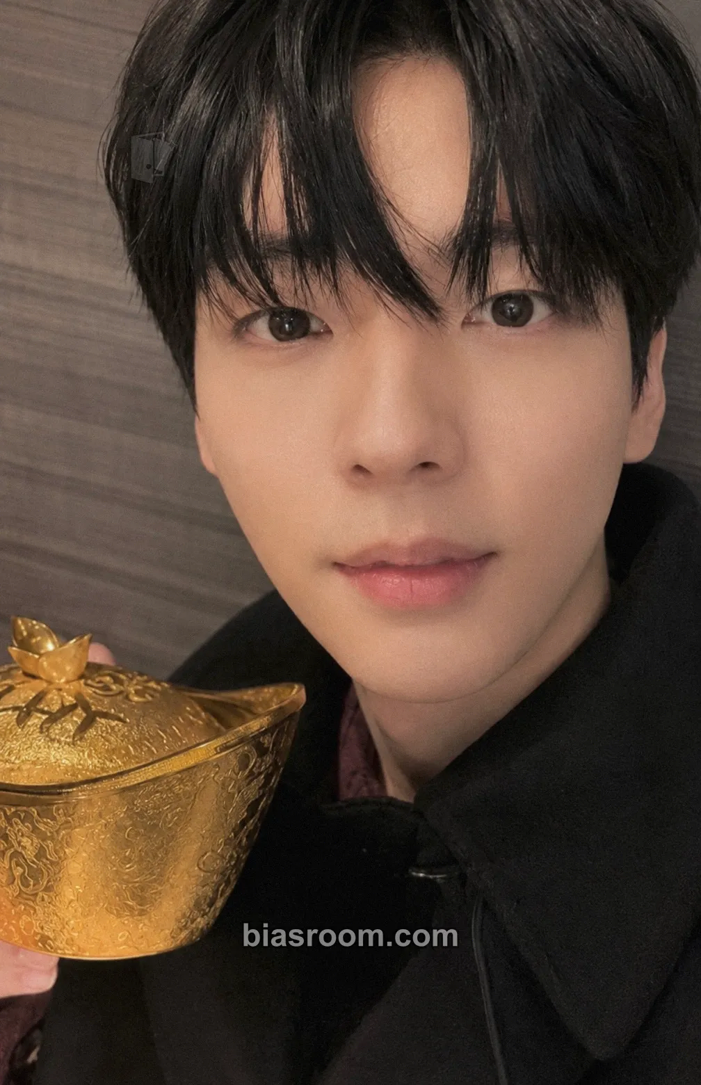 Soobin 7TH YEAR: A Moment of Stillness in the Thorns Photocard - TOMORROW X TOGETHER - TOMORROW X TOGETHER K-pop photocard